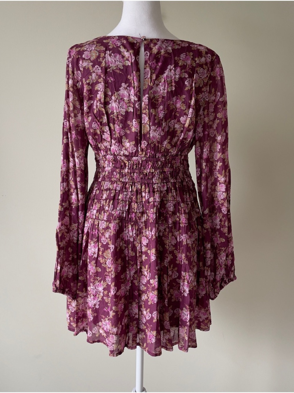 Free People Keep You Mini Dress Floral Smocked V-Neck EUC Size Small - Picture 6 of 9